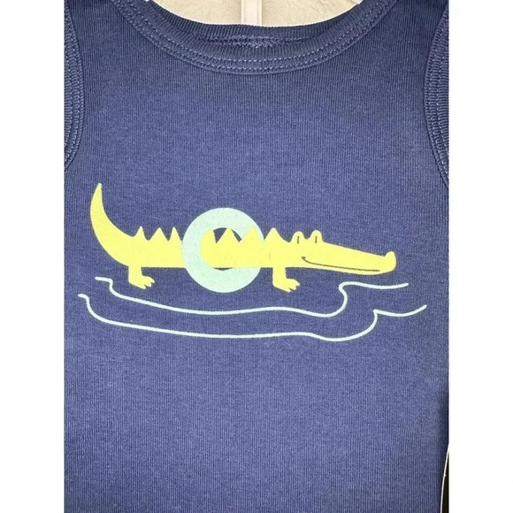 Two Piece Baby Boy Okie Dokie Newborn Crocodile Set - Picture 4 of 11